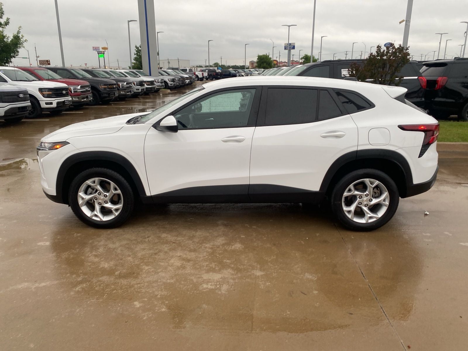 Used 2025 Chevrolet Trax LS with VIN KL77LFEPXSC101348 for sale in Terrell, TX