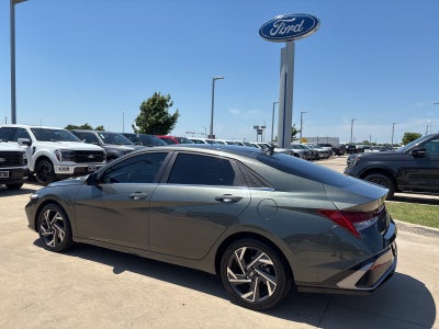 2024 Hyundai Elantra Hybrid Limited