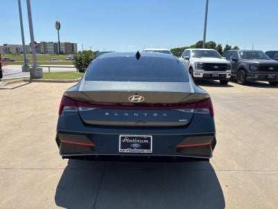 2024 Hyundai Elantra Hybrid Limited