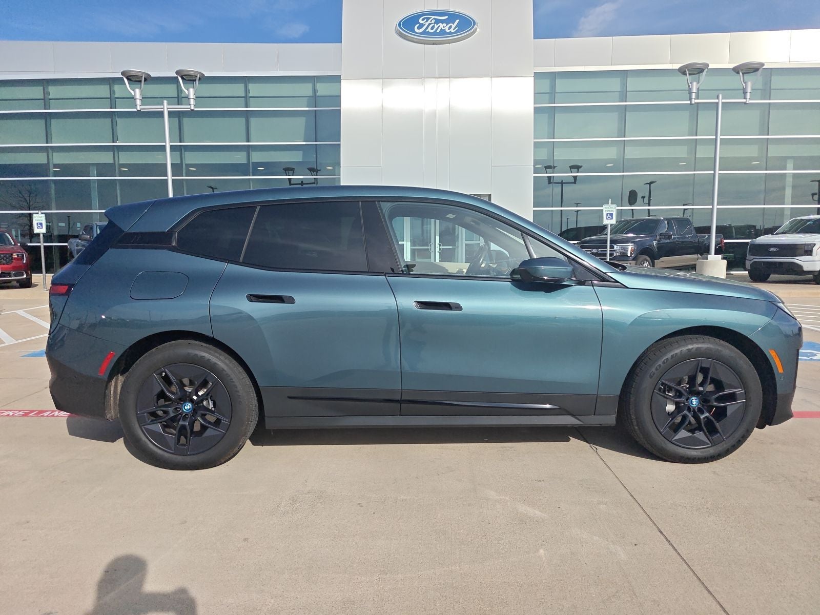 2024 BMW iX xDrive50