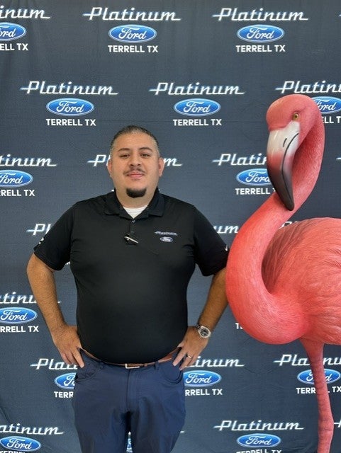 Alejandro Flores