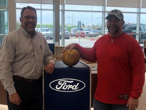 Jay Thompson purchased a new 2020 F-250 Platinum Platinum Ford in Terrell TX