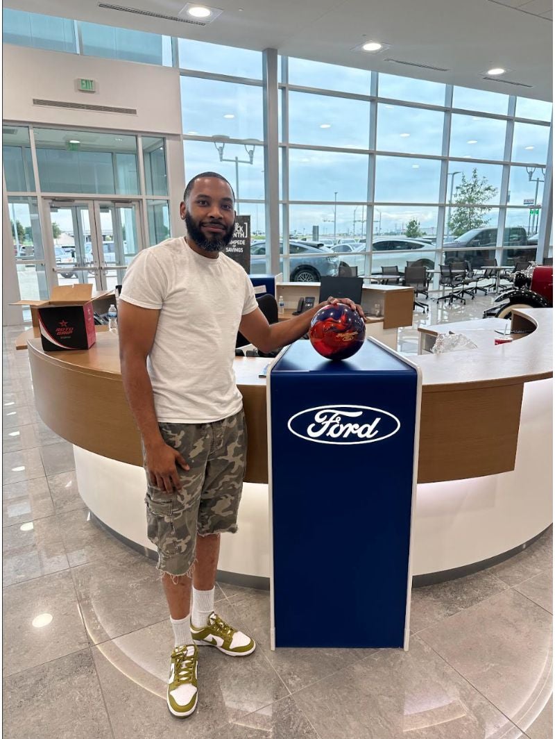 Ford Plat bowling logo Platinum Ford in Terrell TX