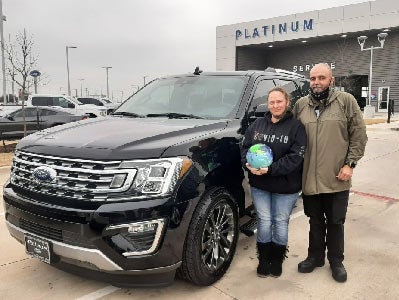 Cat and Art Fletcher purchased a 2020 Expedition Platinum Ford in Terrell TX