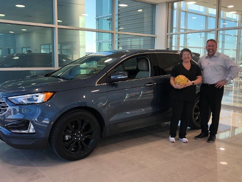 Janine Witherspoon purchased a 2019 Ford Edge Platinum Ford in Terrell TX