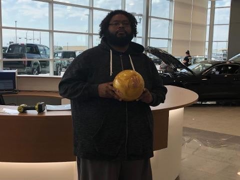 Adrian Scott purchased a 2019 Ford Edge Platinum Ford in Terrell TX